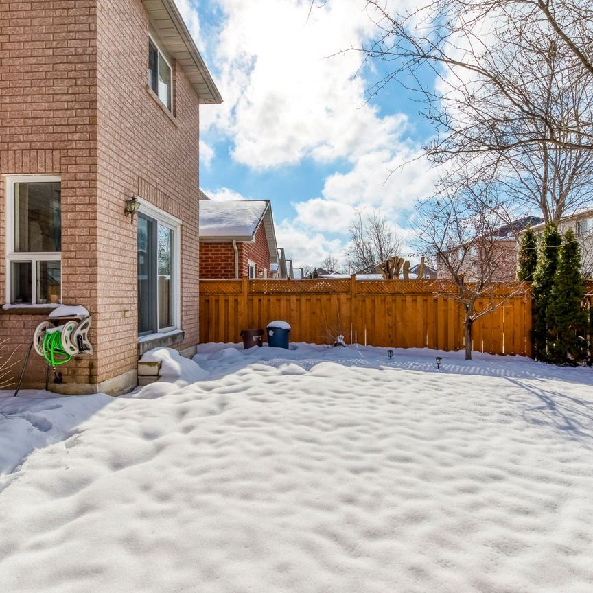 For Lease - 3857 Ridgepoint Way, Mississauga, Ontario - Photo 1