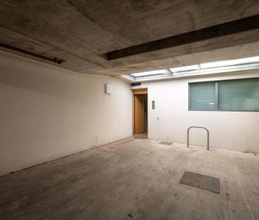 6 bedroom detached house to rent - Photo 2