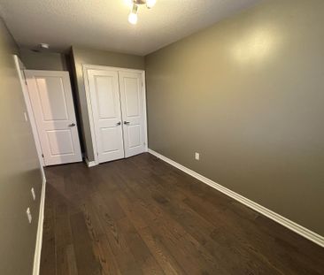 For Lease - 3320 Meadowgate Boulevard Unit# 70, London South, Ontario - Photo 1