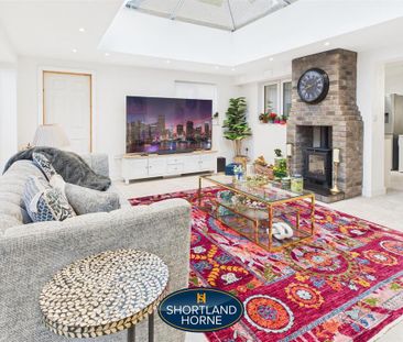 4 bedroom detached house to rent - Photo 4