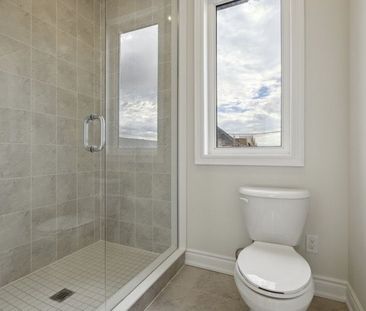 For Lease - 1367 Wheat Boom Drive, Oakville, Ontario - Photo 3