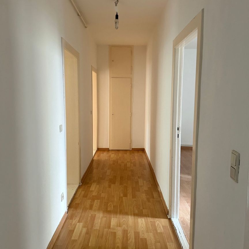 *Grün, großzügig und ruhig gelegen – 2 Zimmer in Borsigwalde suchen neue/n Mieter* - Photo 1