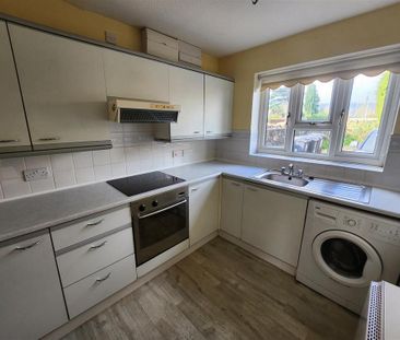 2 bedroom terraced house to rent - Photo 2