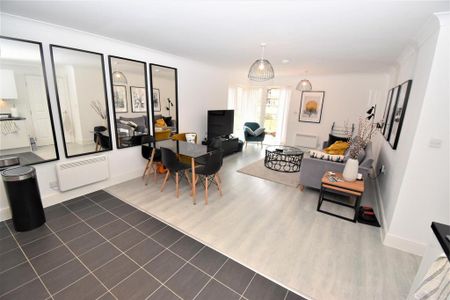 2 bedroom apartment to rent - Photo 2