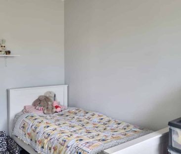 3 brms handy location - Photo 2