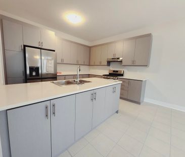 For Lease - 8 Michener Drive, Brampton, Ontario - Photo 3