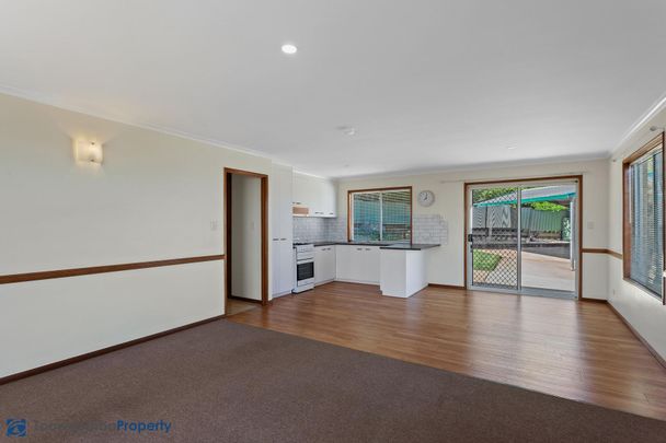 SPACIOUS 4 BEDROOMS WITH ELEVATED VIEWS! - Photo 1
