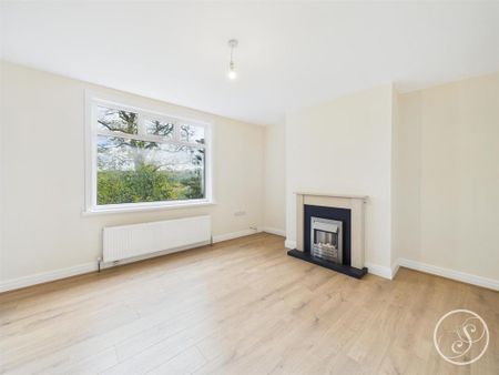 3 bedroom end of terrace house to rent - Photo 2