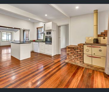 Private Hinterland Retreat with Views, Space & a Large Shed! - Photo 4