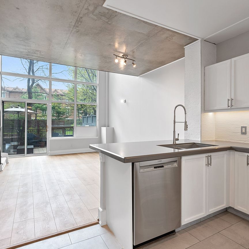 For Lease - 200 Manitoba Street Unit# 103, Toronto, Ontario - Photo 1