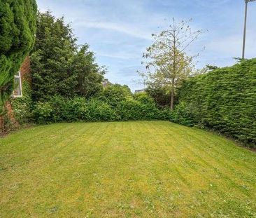 Hermiston Court, Friern Park, North Finchley, N12 - Photo 2
