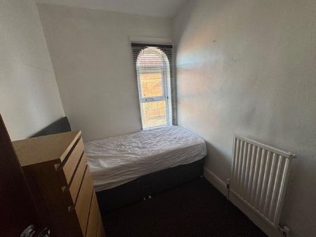 4 bedroom house to rent - Photo 5