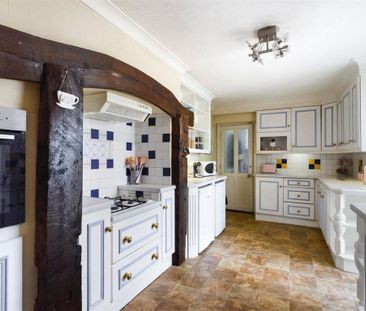 5 bedroom terraced house to rent - Photo 4