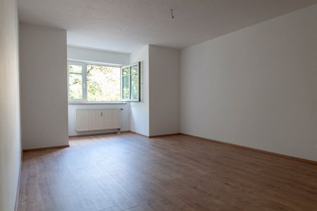Innere Neustadt - 2-Zimmer-Wohnung mit Einbauküche und TG-Stellplatz - Photo 3