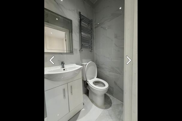 Room in a Shared Flat, Village Way East, HA2 - Photo 1