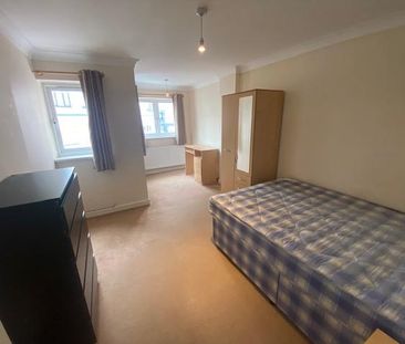 5 bedroom flat to rent - Photo 6