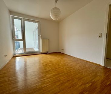 Wunderschöne 2 Zi.- Wohnung mit 2 Balkonen und EBK in der beliebten Neustadt - Photo 5