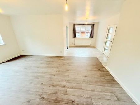 3 bedroom bungalow to rent - Photo 3