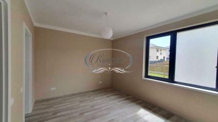 Casa individuala la prima inchiriere, in Dezmir - Fotografie 3