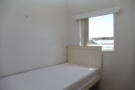 Charming 2BR Unit in Mt. Eden - Photo 2