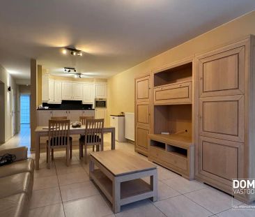 Ruim gemeubeld 2-slaapkamer appartement met terras op benedenverdie... - Photo 2