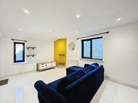 2 bedroom duplex to rent - Photo 2