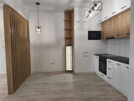 Apartament Ultra Central Bloc Nou Parcare Inclusa - Fotografie 2