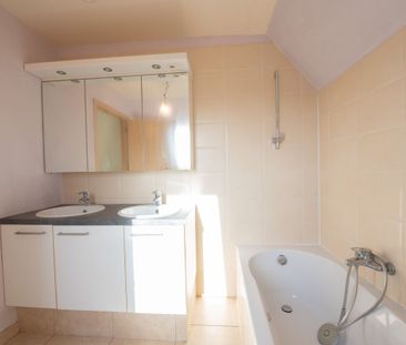 Appartement met één slaapkamer en garagebox te huur. - Foto 5