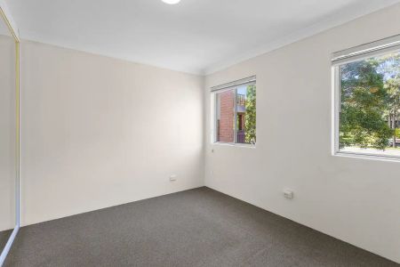 “Convenient Living in a Prime Sutherland Location” - Photo 3