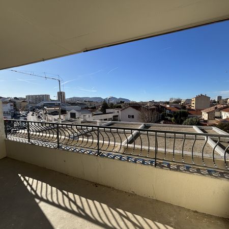 Location Studio meublé 23m² + balcon/terrasse Marseille 13010 - Photo 4