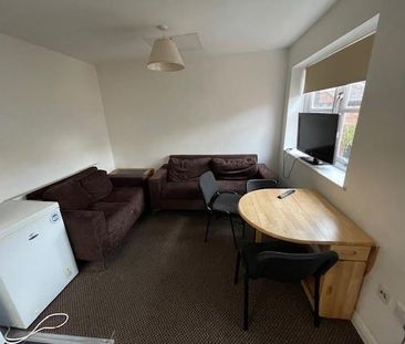 5 bedroom apartment to rent - Photo 3