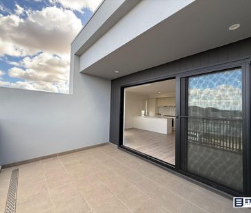 BRAND NEW - Family Townhouse - Photo 4