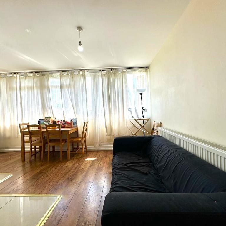 4 bedroom flat to rent - Photo 1