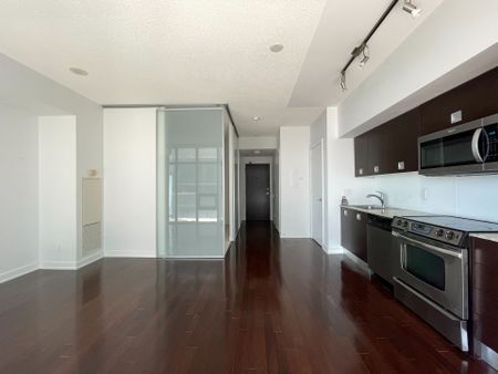 For Lease - 33 Charles Street Unit# 2709, Toronto, Ontario - Photo 2