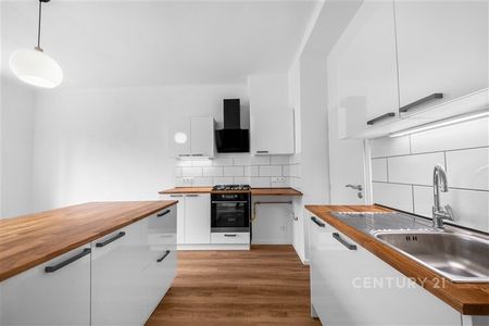 Prostorný, Světlý Byt 2+kk se Sklepem k Pronájmu v Žádané Lokalitě Michle, Počátecká 1024/3, 14000 Praha, ihned k dispozici. - Фото 3