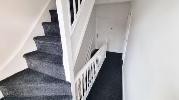 4 Bed Detached House, Cloister Street, NG7 - Photo 1