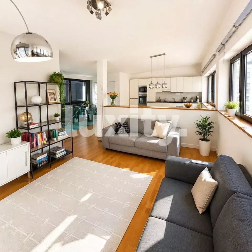 DUPLEX CONTEMPORAIN AU C?UR DES EAUX-VIVES - Photo 1