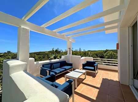 Alquiler de ático en Urbanizacion Beneficiado - Photo 3