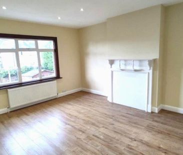 4 bed semi-detached to rent - Photo 1