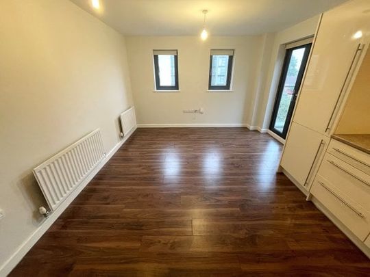 Southbank Court, Nottingham, NG2 - Photo 1