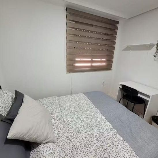 Carrer de Santa Teresa de Jesús, Burjassot, Valencian Community 46100 - Photo 1