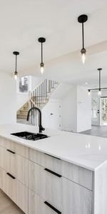 3 CH - 2 SDB - Sainte-Agathe-des-Monts - $2,175 /mo - Photo 3