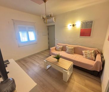 Alquiler de piso en Avenida de Cabo de Gata - Photo 1