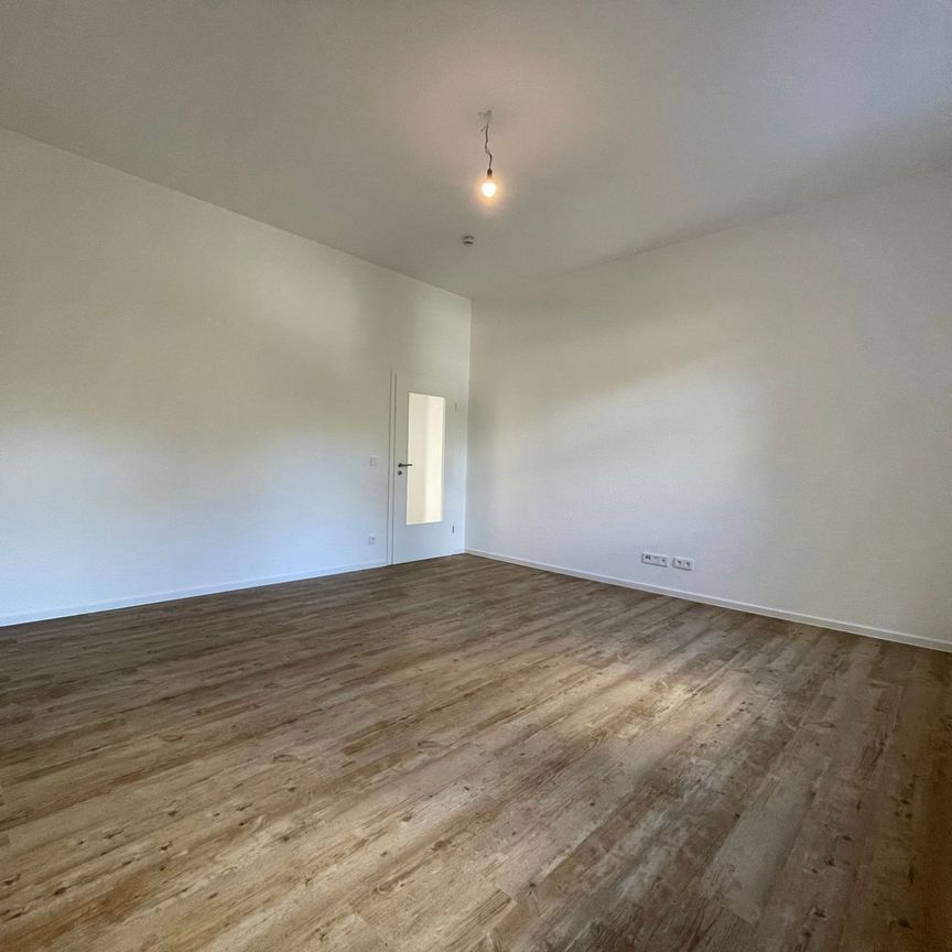 *Altbauwohnung*Erstbezug nach Sanierung*Tageslichtbad* - Photo 1