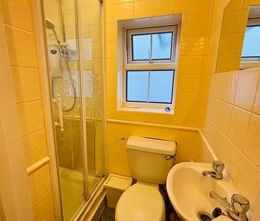 Room in a Shared House, Natal Road, SW16 - Photo 5