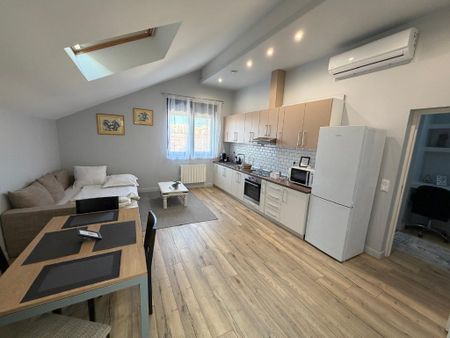 Apartament 2 camere la casa, zona Bujac, etaj 1 - Fotografie 5