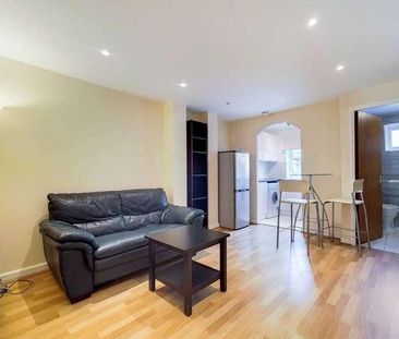 Ironmongers Place, Isle Of Dogs, E14 - Photo 1