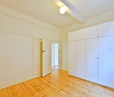 12/22 The Esplanade, St Kilda, VIC, 3182 - Photo 3