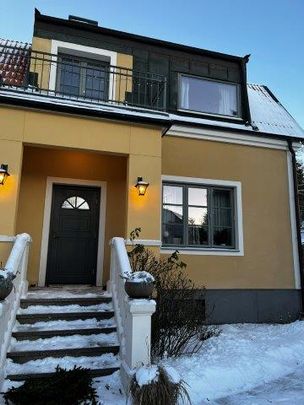 Fredriksonsvägen, Hägersten - Photo 1