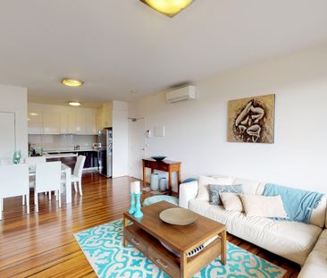 Comfort and Charm in the Heart of Brunswick West - Photo 1